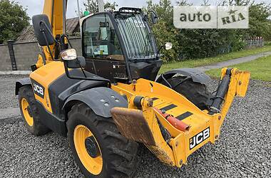 Телескопический погрузчик JCB 535-125 2017 в 
