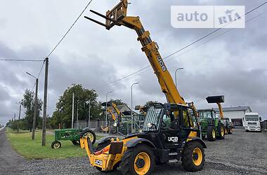 Телескопический погрузчик JCB 535-125 2017 в 