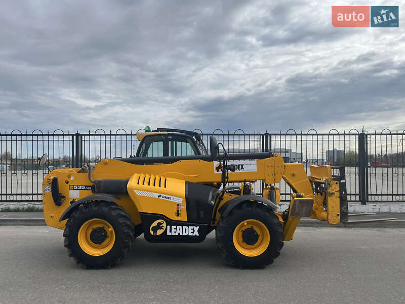 Телескопический погрузчик JCB 535-125 2017 в 