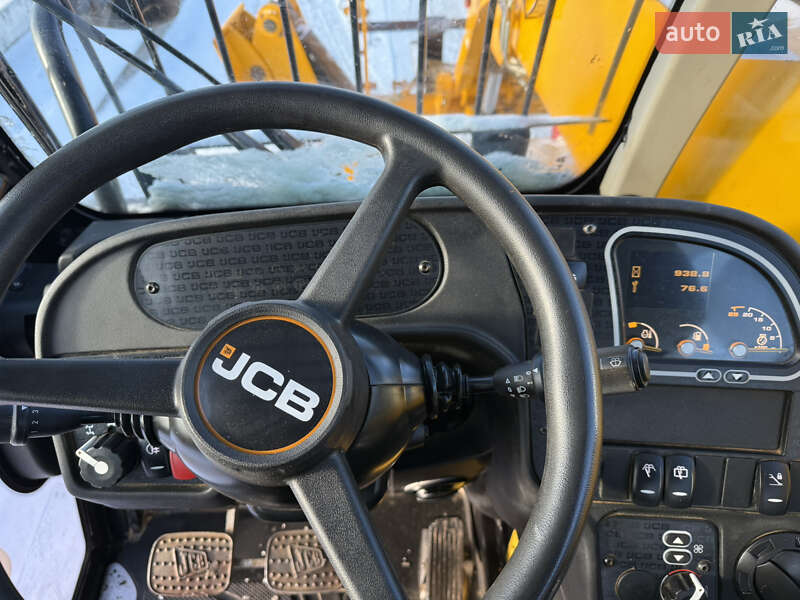 Телескопічні навантажувачі JCB 535-125 2021 в Києві