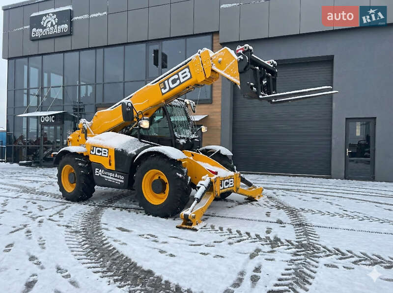 JCB 535-125 2016