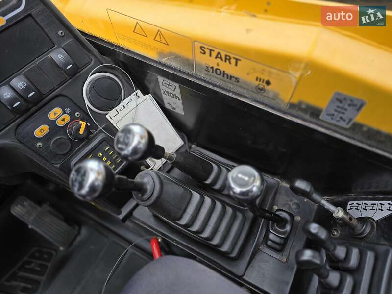 Телескопический погрузчик JCB 535-140 2015 в Ровно