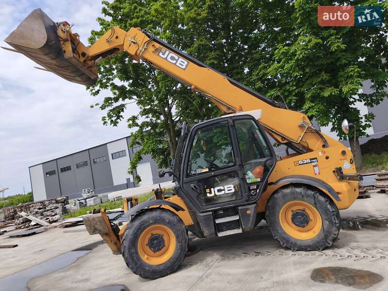 Телескопический погрузчик JCB 535-140 2014 в 