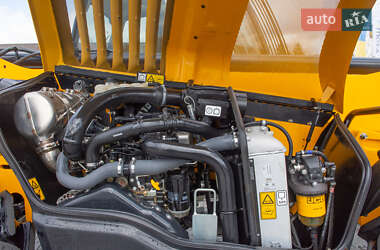 Подъемник телескопический JCB 535-95 2021 в 
