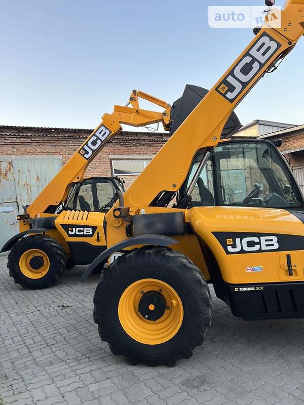 Телескопічні навантажувачі JCB 536-60 2012 в Луцьку