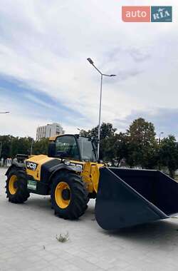 Подъемник телескопический JCB 536-60 2015 в 