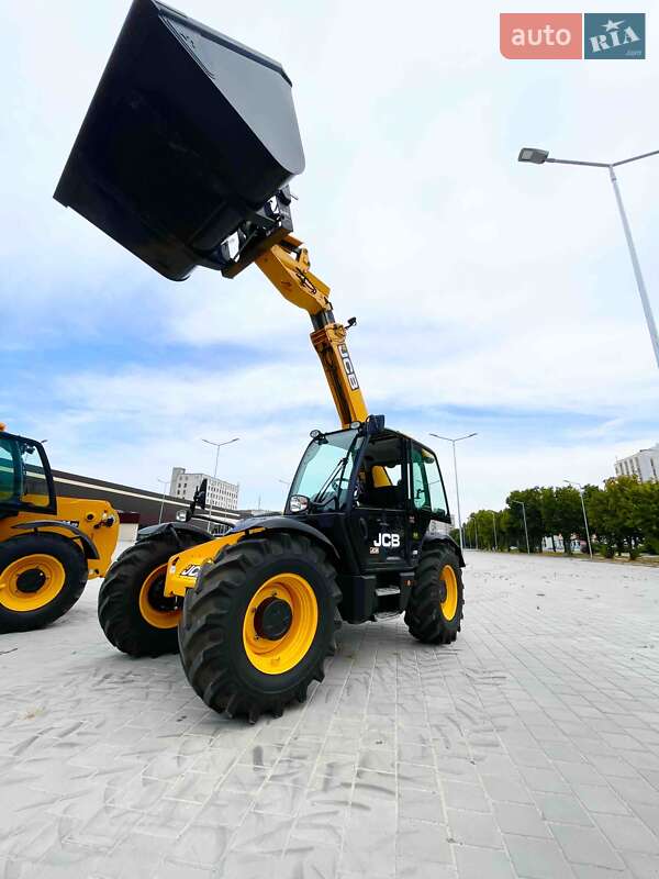 Подъемник телескопический JCB 536-60 2015 в Черкассах
