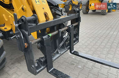 Телескопический погрузчик JCB 536-60 2013 в 