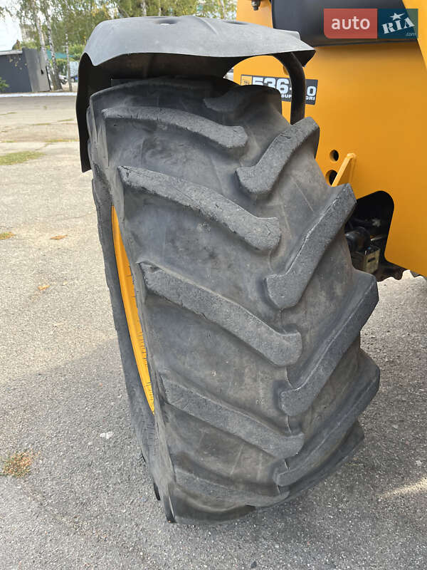 Телескопический погрузчик JCB 536-60 2012 в Черноморске