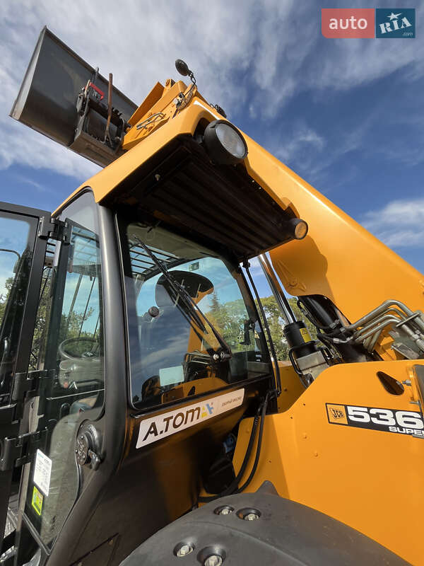 Телескопический погрузчик JCB 536-60 2012 в Черноморске