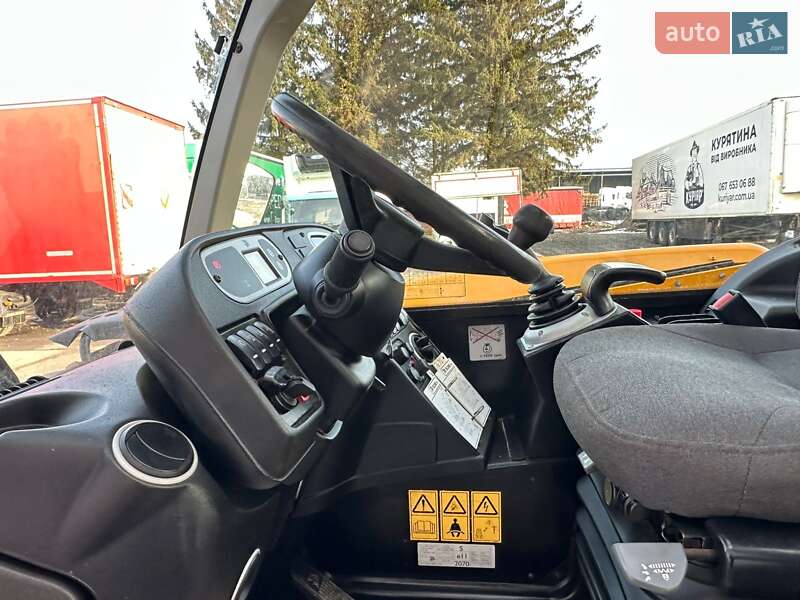 Телескопічні навантажувачі JCB 536/70 2012 в Луцьку