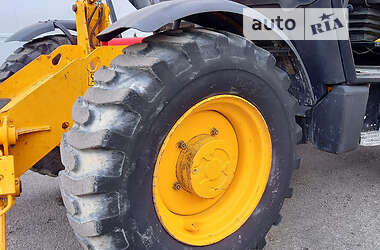 Телескопический погрузчик JCB 540-140 2005 в Луцке