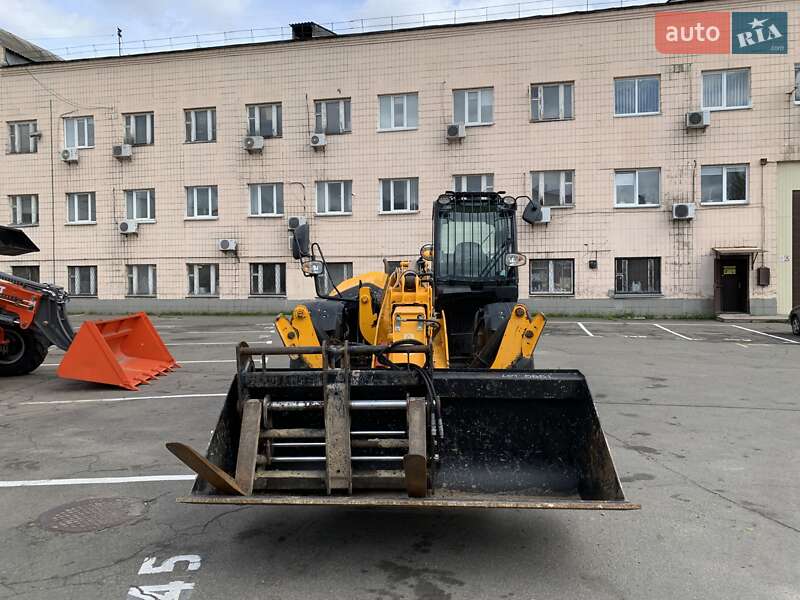 Телескопічні навантажувачі JCB 540-140 2018 в Києві