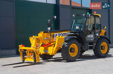 Телескопический погрузчик JCB 540-140 2023 в 