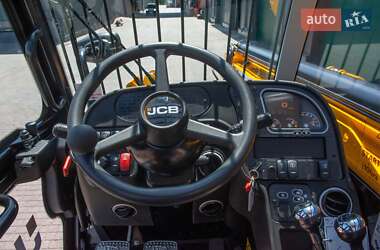 Телескопический погрузчик JCB 540-140 2023 в 