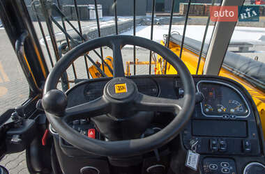 Подъемник телескопический JCB 540-140 2017 в 