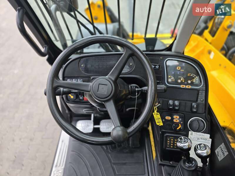 Телескопический погрузчик JCB 540-140 2017 в Ровно