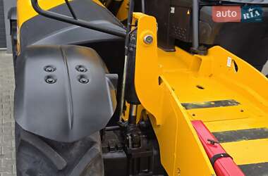 Телескопический погрузчик JCB 540-140 2017 в 