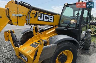 Телескопический погрузчик JCB 540-140 2016 в 