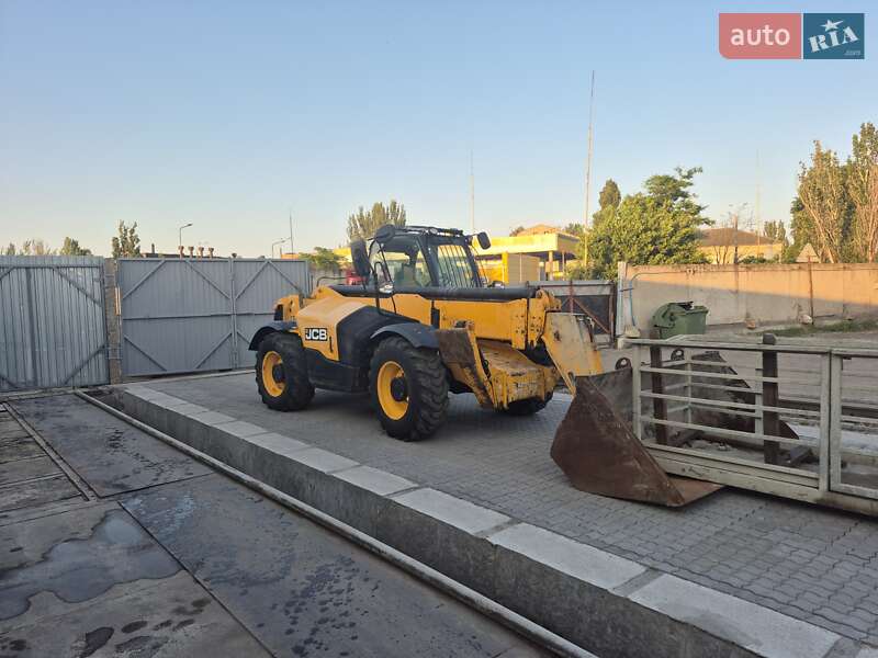JCB 540-140 2016