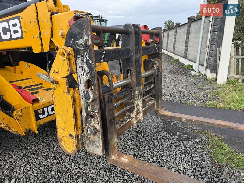 Телескопический погрузчик JCB 540-140 2017 в Луцке