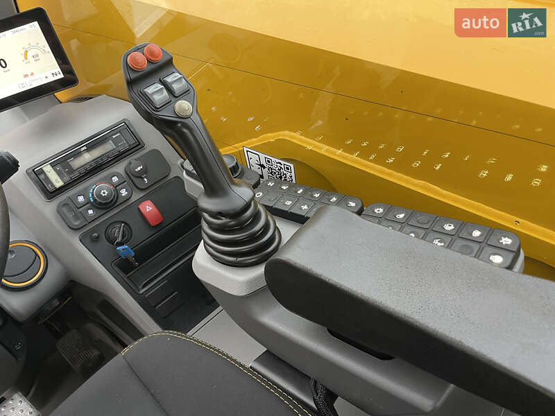 Телескопічні навантажувачі JCB 541-70 2020 в Луцьку