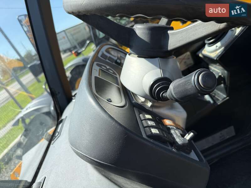 Телескопический погрузчик JCB 541-70 2010 в Луцке