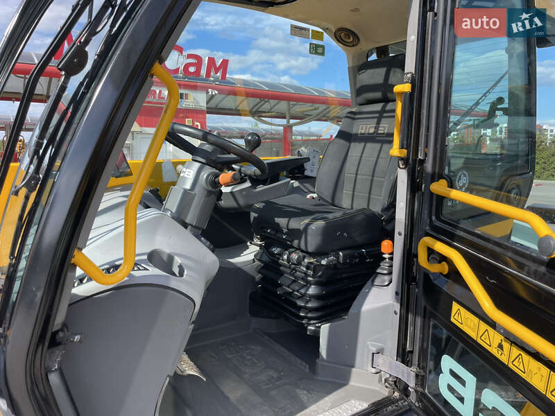 Телескопічні навантажувачі JCB 541-70 2019 в Луцьку
