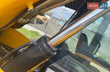 Телескопический погрузчик JCB 541-70 2011 в 