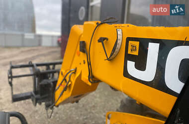 Телескопический погрузчик JCB 541-70 2017 в 