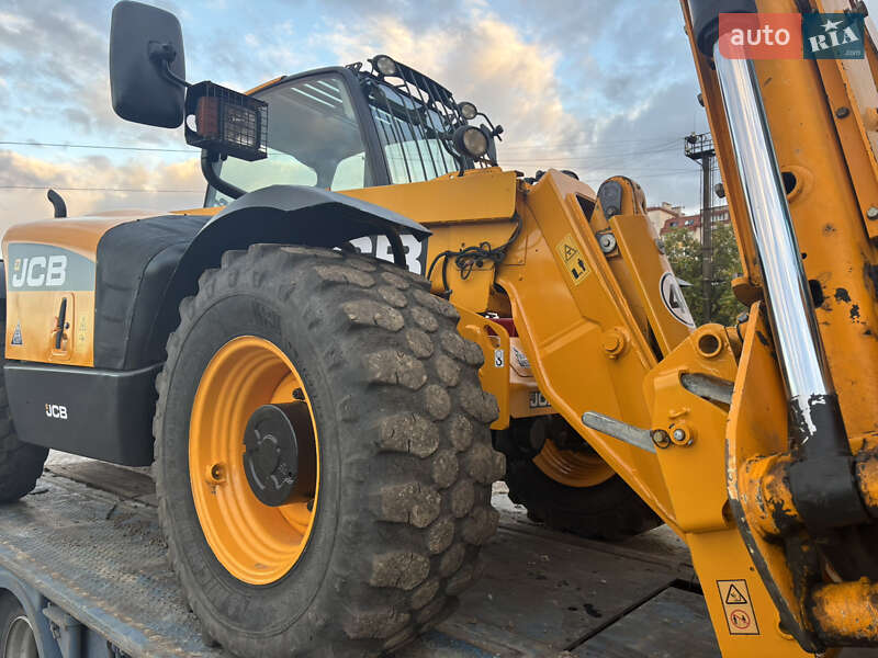 Телескопический погрузчик JCB 541-70 2009 в Львове