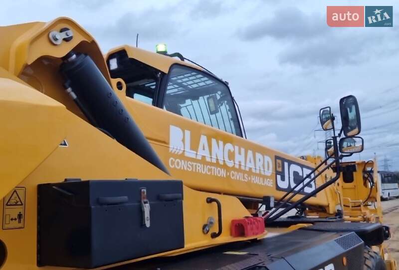 Телескопічні навантажувачі JCB 555-210R 2020 в Рівному