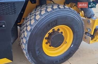 Телескопический погрузчик JCB 555-210R 2020 в 
