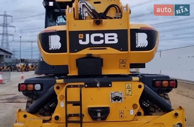 Телескопический погрузчик JCB 555-210R 2020 в 