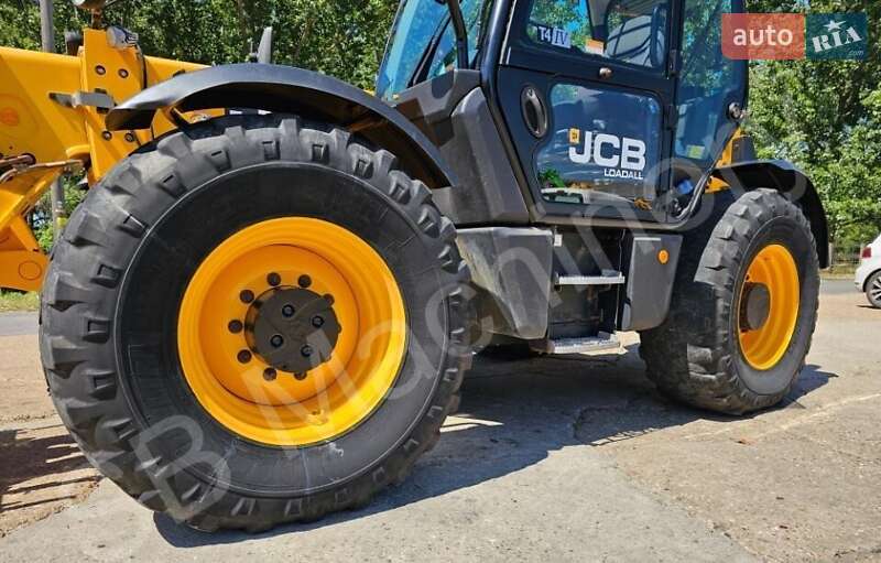 Телескопічні навантажувачі JCB 560-80 2016 в Києві фото 3 Телескопічні навантажувачі JCB 560-80 2016 в Києві