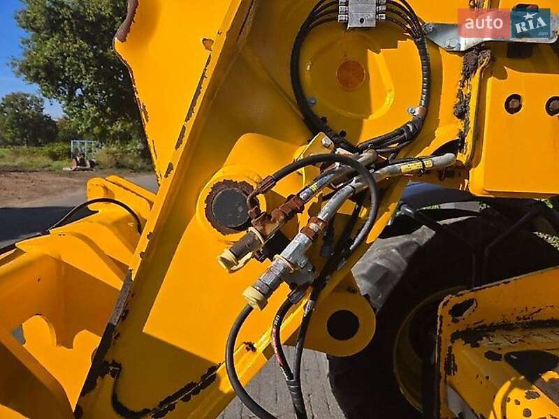 Телескопічні навантажувачі JCB 560-80 2023 в Києві