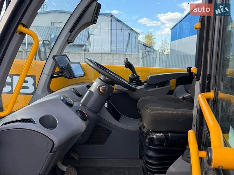 Телескопический погрузчик JCB 560-80 2020 в Киеве
