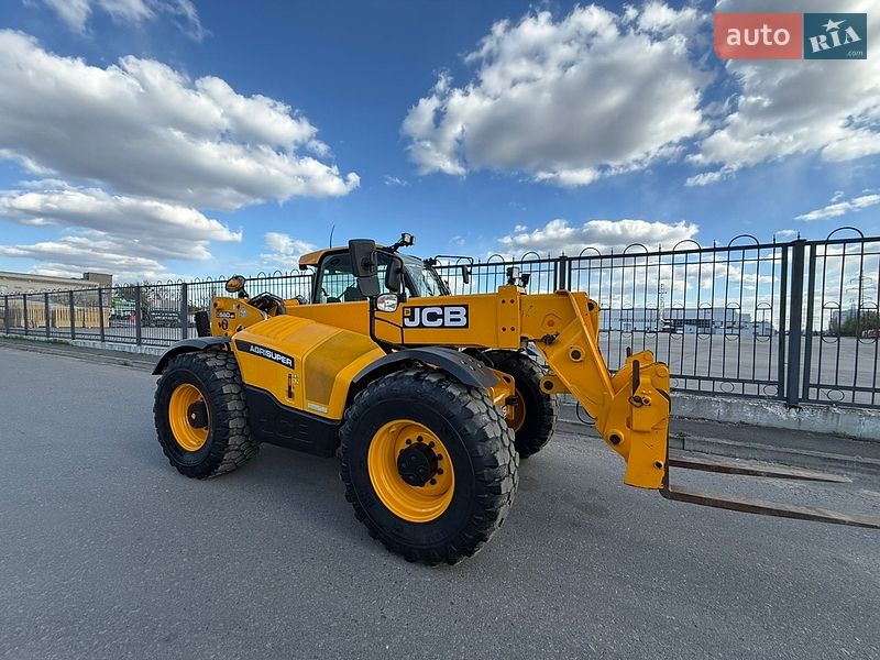 Телескопический погрузчик JCB 560-80 2020 в Киеве