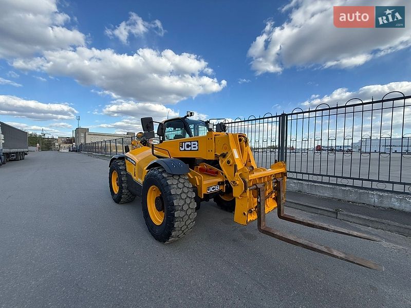 Телескопический погрузчик JCB 560-80 2020 в Киеве