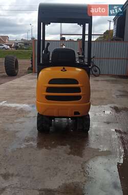 Миниэкскаватор JCB 8014 2015 в 