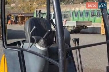 Міні-екскаватор JCB 8018 2006 в Чернівцях