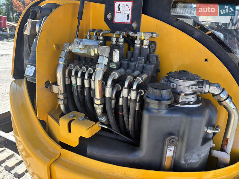Миниэкскаватор JCB 8027 2005 в Львове