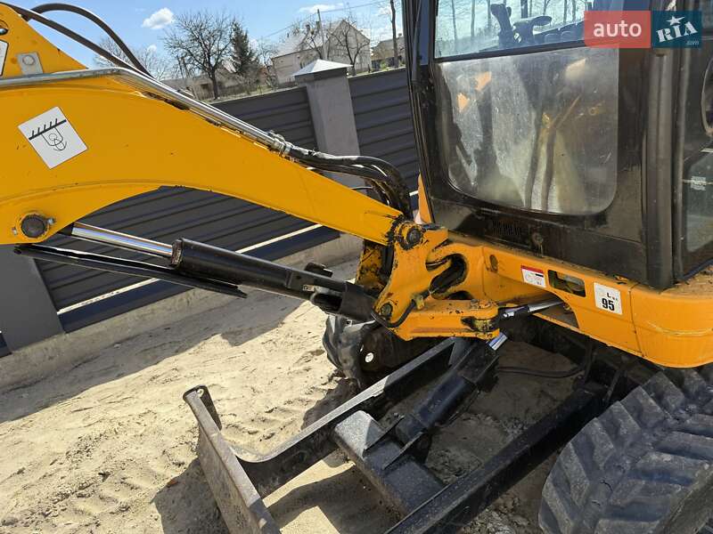 Миниэкскаватор JCB 8030 2013 в Львове