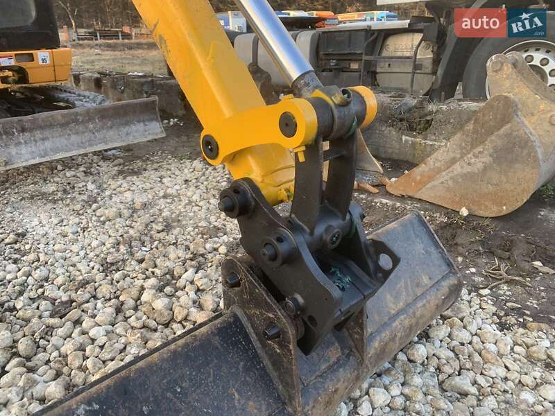 Миниэкскаватор JCB 8030 2013 в Львове