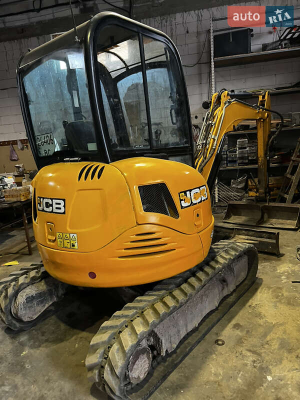 Гусеничный экскаватор JCB 8030 2012 в 