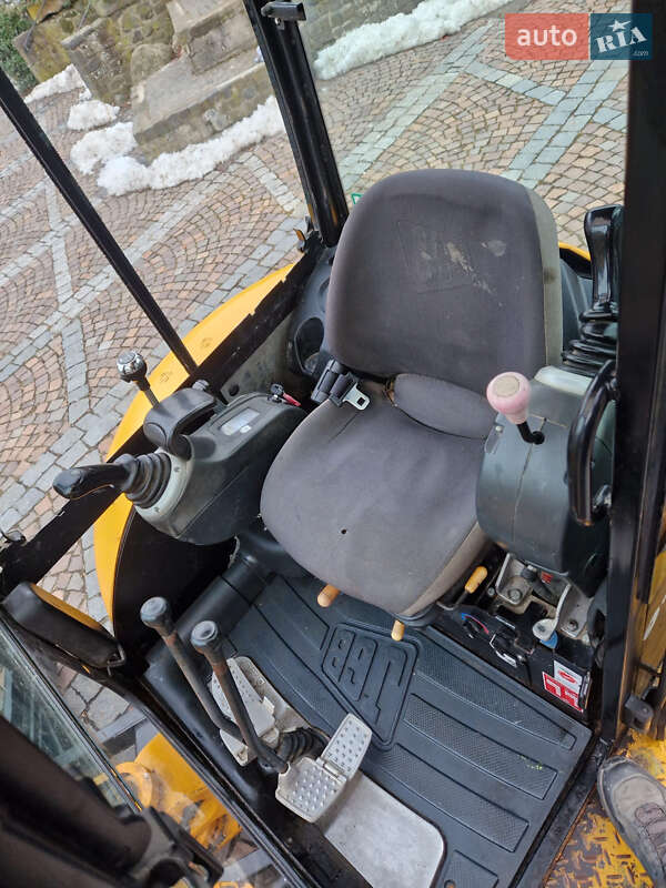 Міні-екскаватор JCB 8030 2010 в Львові