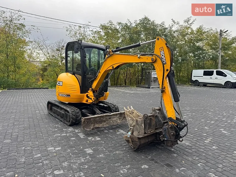 JCB 8030 2013