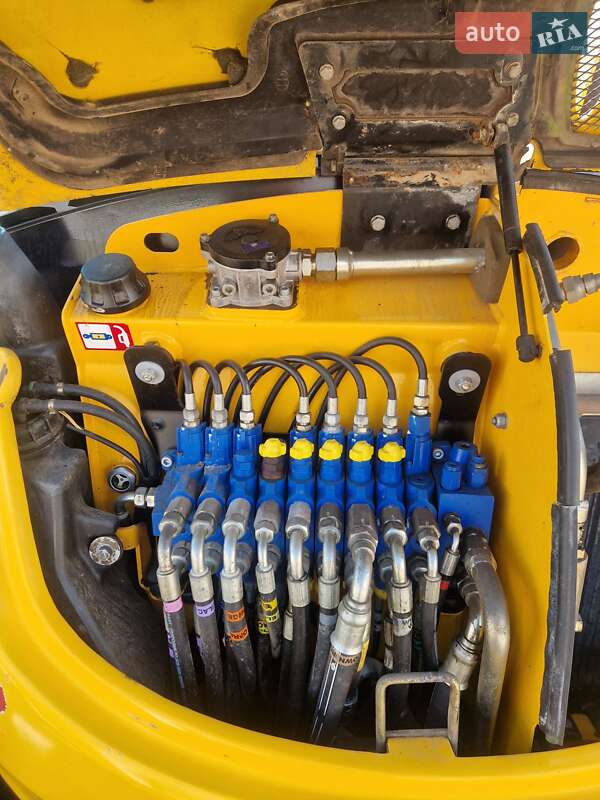 Міні-екскаватор JCB 8045 2007 в Чернівцях фото 21 Міні-екскаватор JCB 8045 2007 в Чернівцях