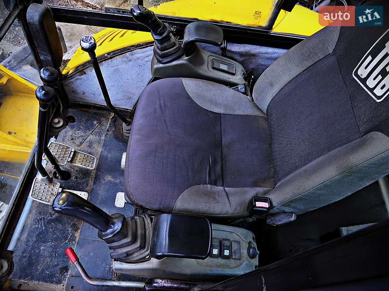 Экскаватор погрузчик JCB 8055 2010 в Черкассах