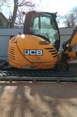 Міні-екскаватор JCB 8085 2012 в 